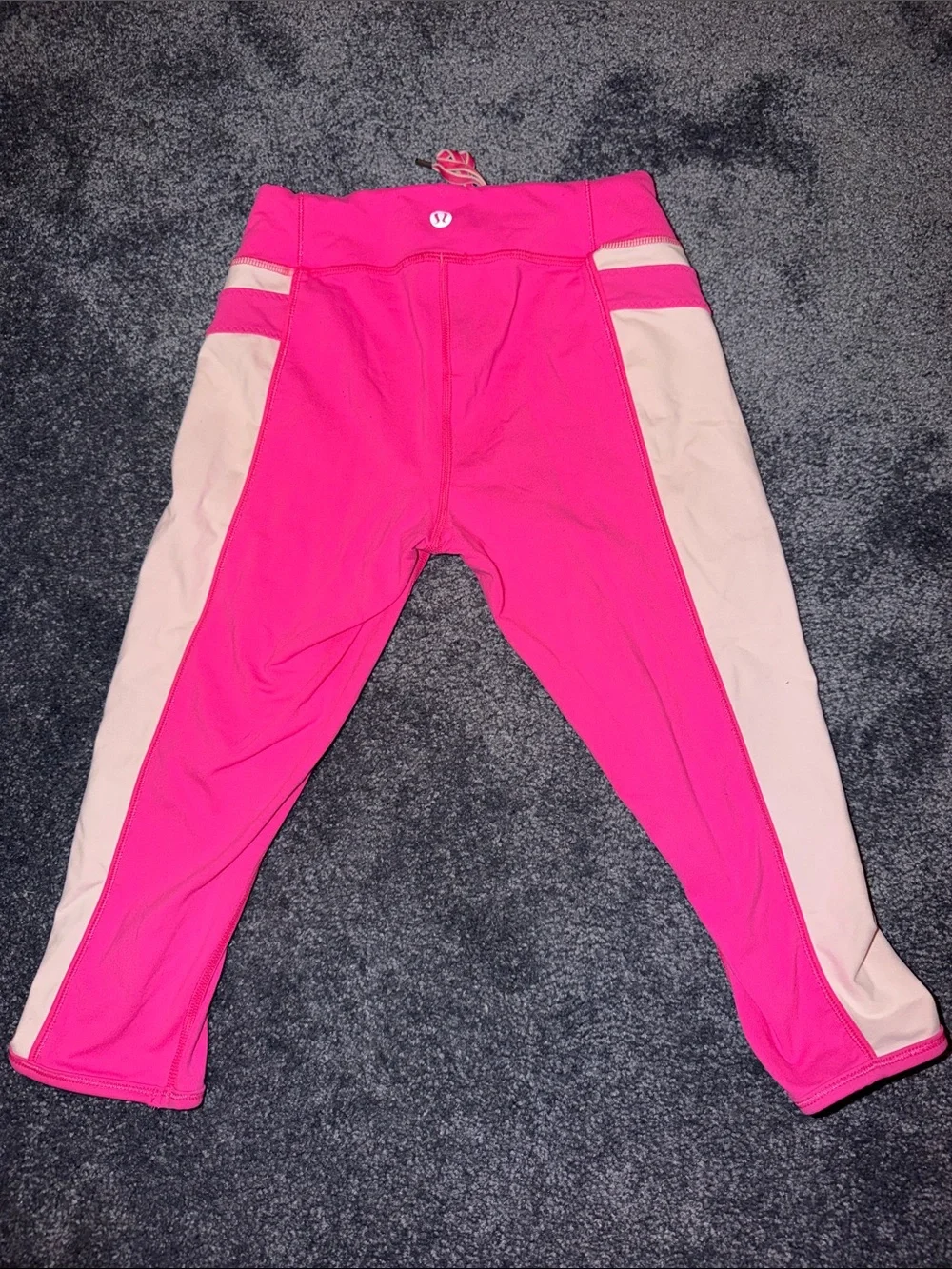 Lululemon Pink Colorblock Active Capris